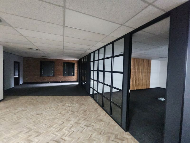 1627.42 Office space to let in Strathavon - Sandton - Photo 4