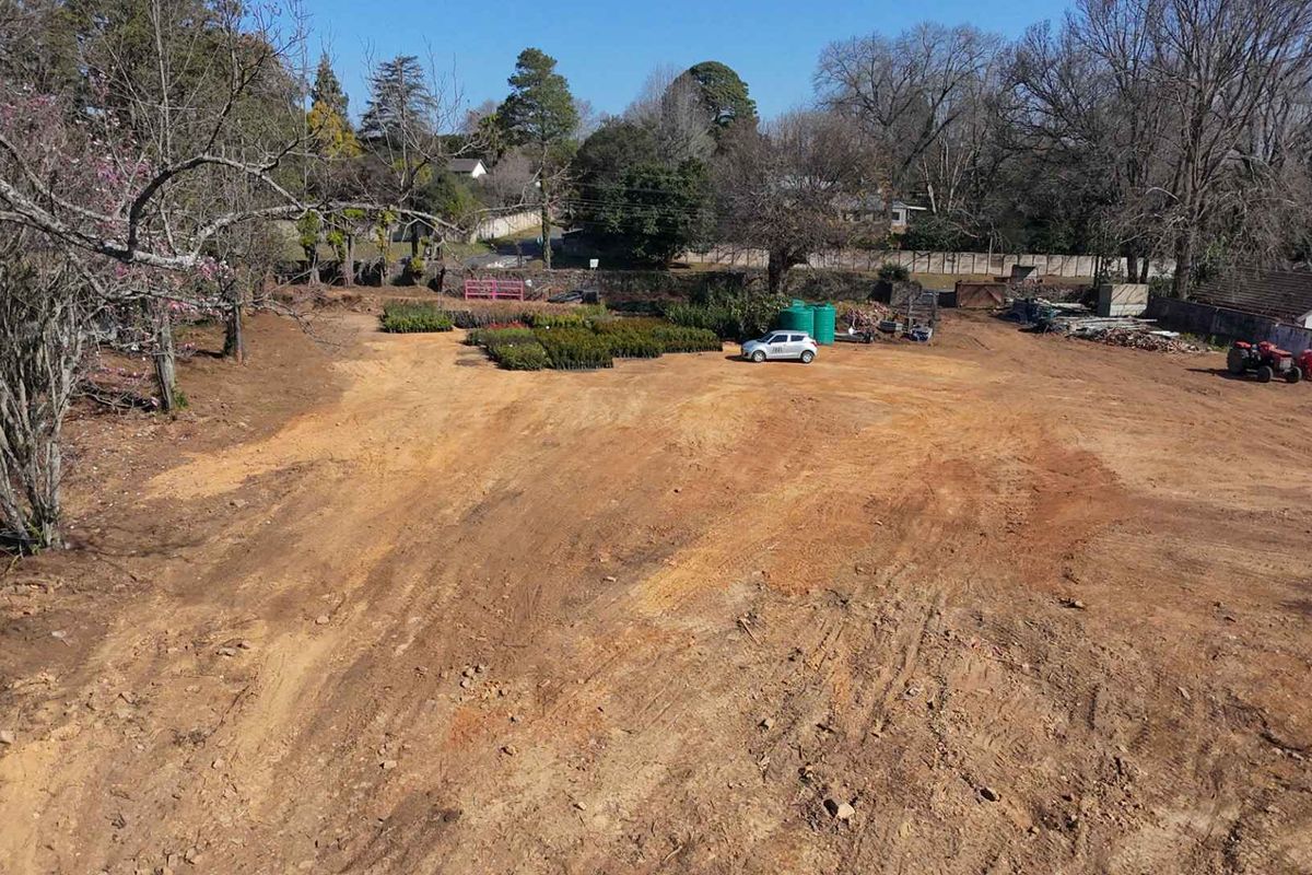 Exceptional Opportunity – 4,460m2 Versatile Commercial Land in Prime Hilton Location - Photo 2