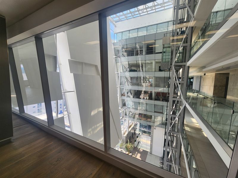 1097sqm Office space to let in Sandton - Photo 3