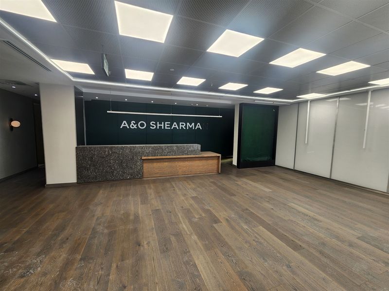 1097sqm Office space to let in Sandton - Photo 2