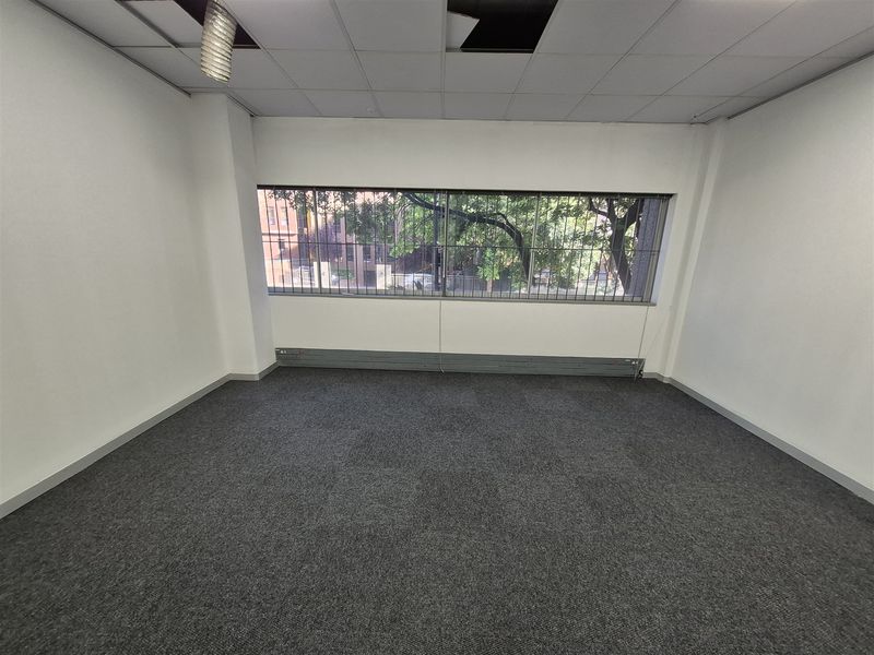 303.49sqm Offices to let in Rosebank - Photo 6