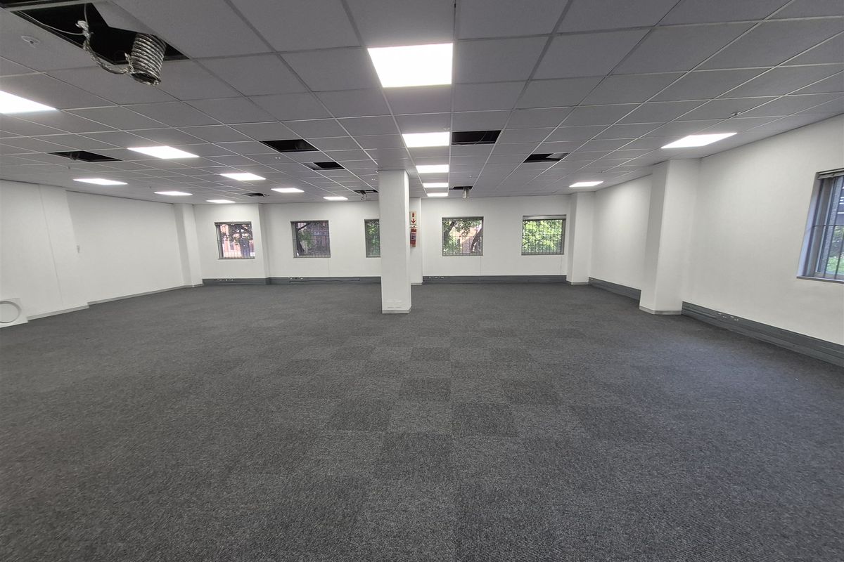 303.49sqm Offices to let in Rosebank - Photo 3