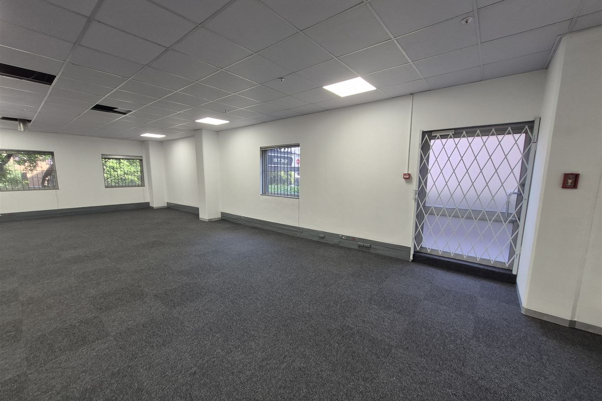 303.49sqm Offices to let in Rosebank - Photo 4