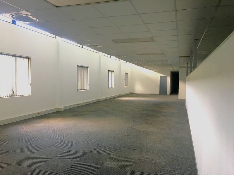 Strategic Kosi Place Office Space – 789m2 Flexible Layout in Durban’s Prime Business Hub - Photo 10