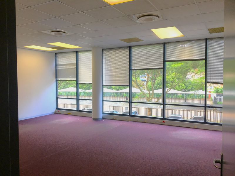 Strategic Kosi Place Office Space – 789m2 Flexible Layout in Durban’s Prime Business Hub - Photo 2