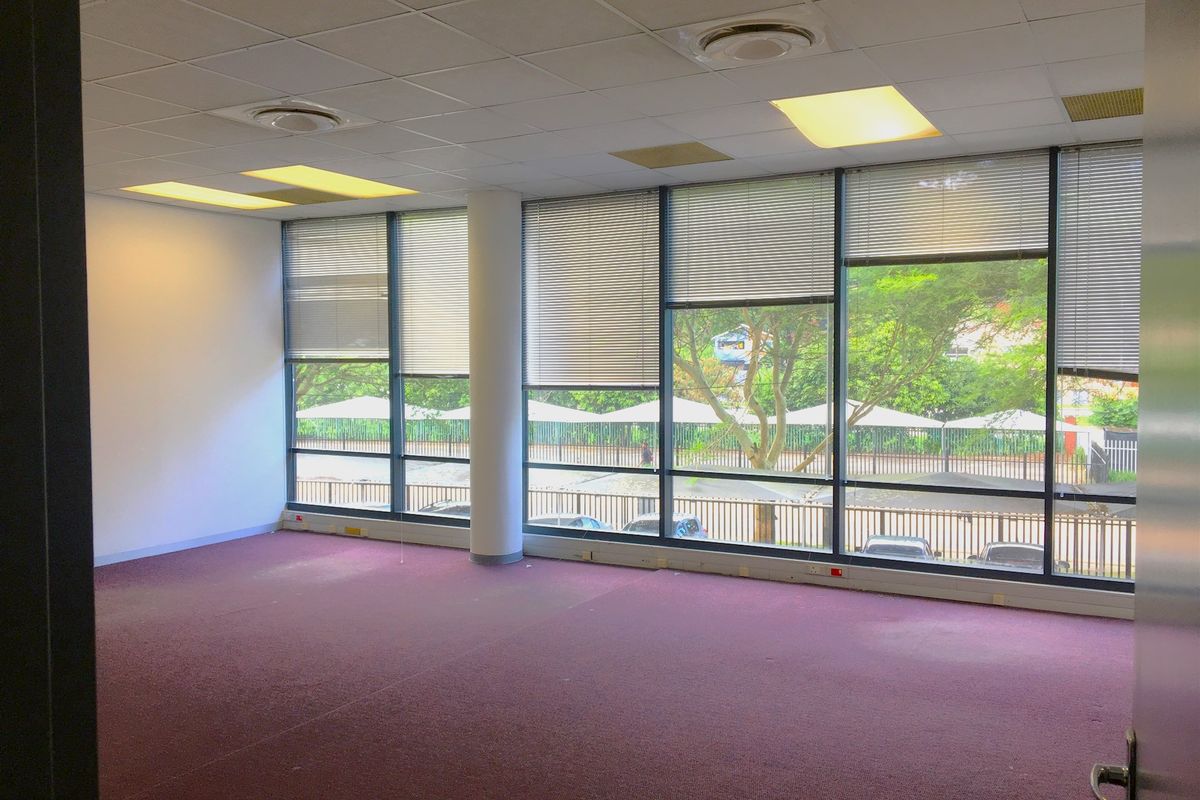 Strategic Kosi Place Office Space – 789m2 Flexible Layout in Durban’s Prime Business Hub - Photo 2