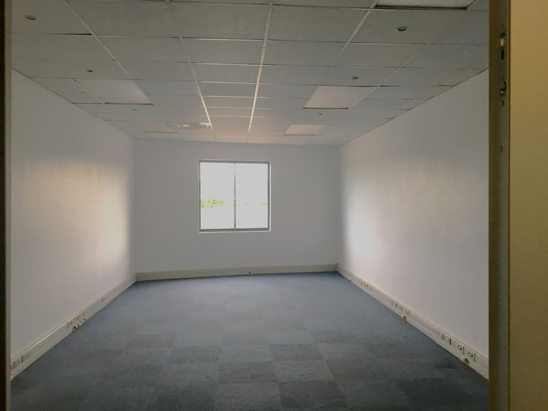 Strategic Kosi Place Office Space – 789m2 Flexible Layout in Durban’s Prime Business Hub - Photo 6