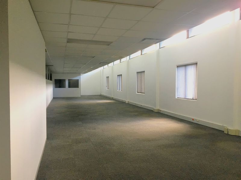 Strategic Kosi Place Office Space – 789m2 Flexible Layout in Durban’s Prime Business Hub - Photo 4