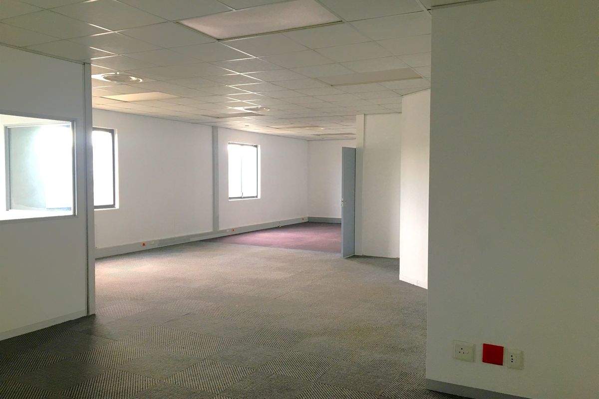 Strategic Kosi Place Office Space – 789m2 Flexible Layout in Durban’s Prime Business Hub - Photo 5