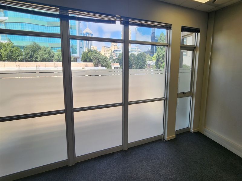 325.20 Offices to let in Sandown, Sandton - Photo 5