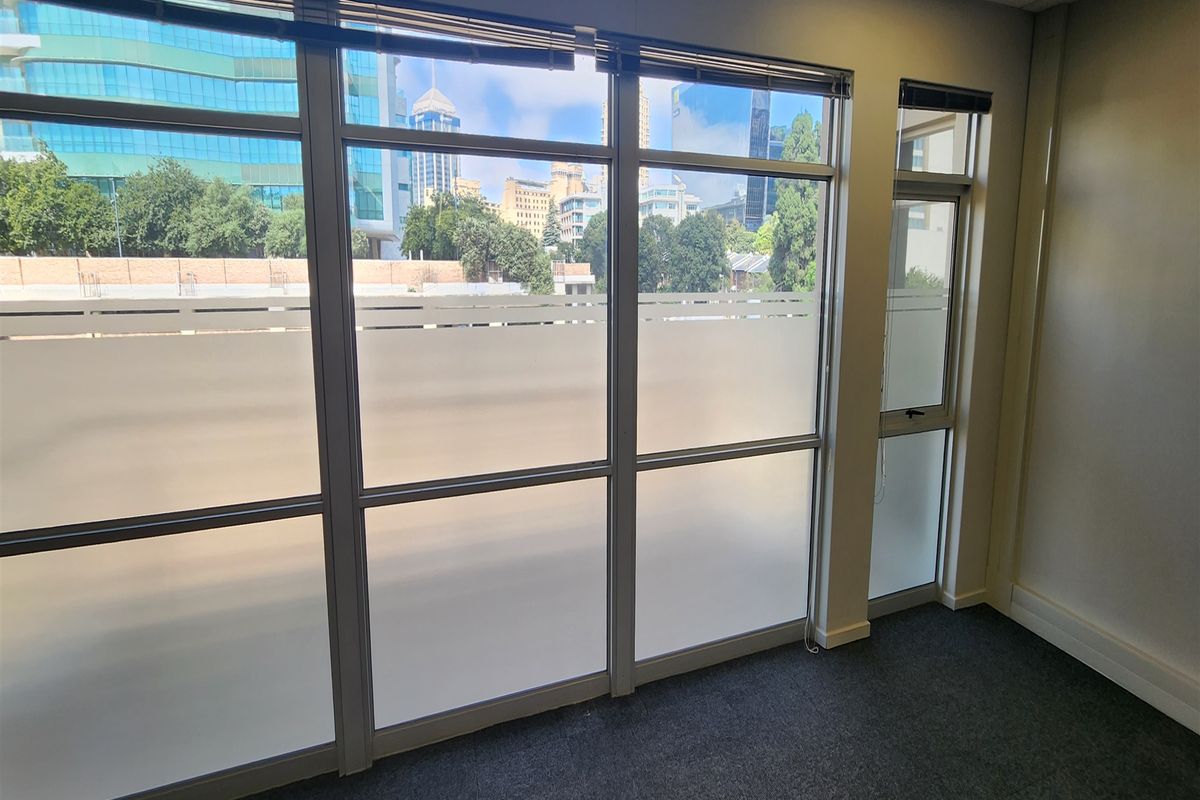 325.20 Offices to let in Sandown, Sandton - Photo 5