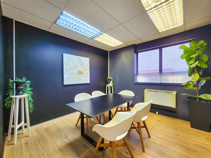 124m2 Modern Office to Let in Allen's Nek - Photo 9