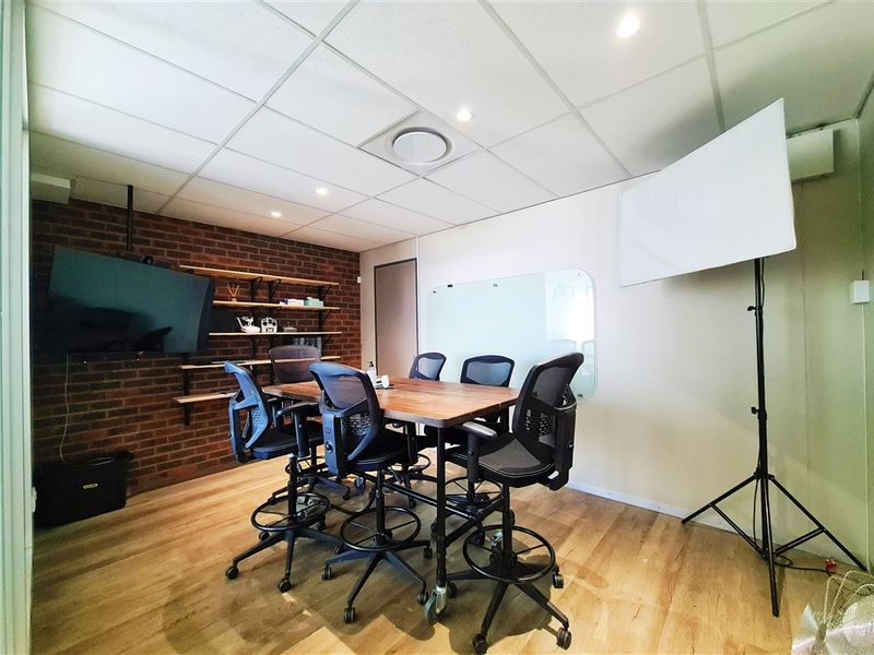 Modern 183m2 Office For Sale in Willow Wood Office Park - Photo 6