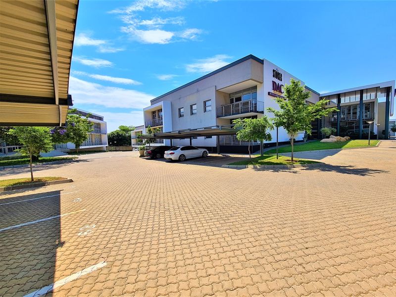 Modern 183m2 Office For Sale in Willow Wood Office Park - Photo 2