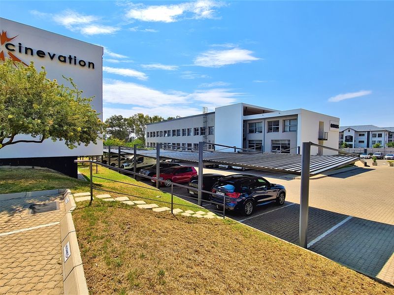 Modern 183m2 Office For Sale in Willow Wood Office Park - Photo 3