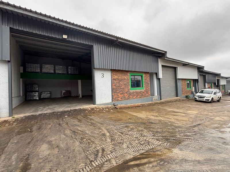190sqm Mini-Factory to rent in Mkondeni from R9500-00 per month + Vat - Photo 9