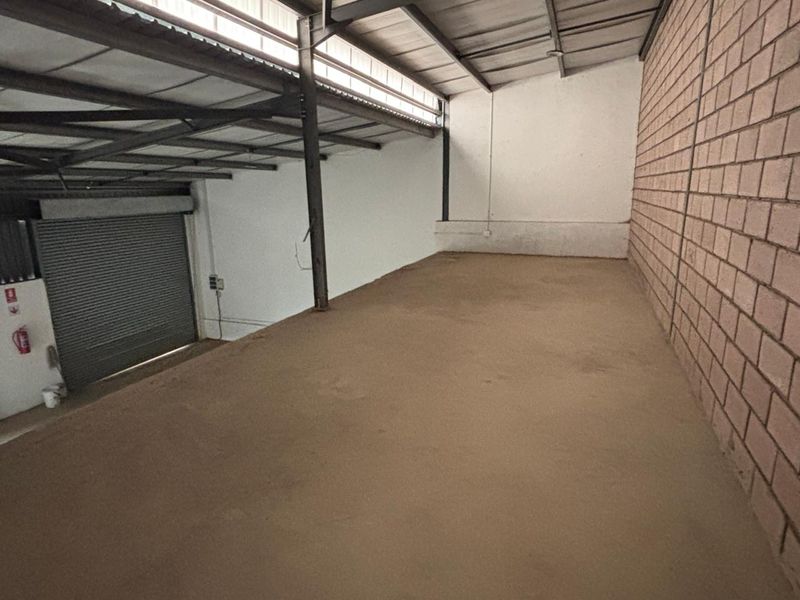 190sqm Mini-Factory to rent in Mkondeni from R9500-00 per month + Vat - Photo 8