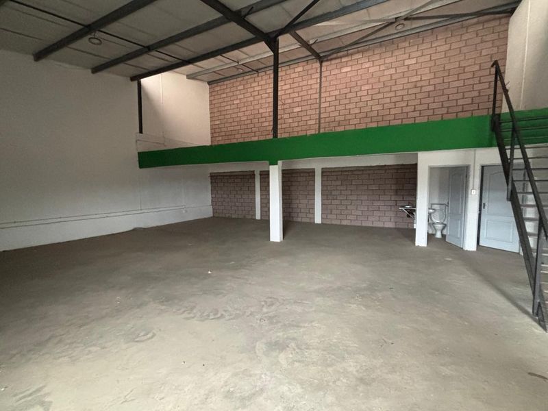 190sqm Mini-Factory to rent in Mkondeni from R9500-00 per month + Vat - Photo 4