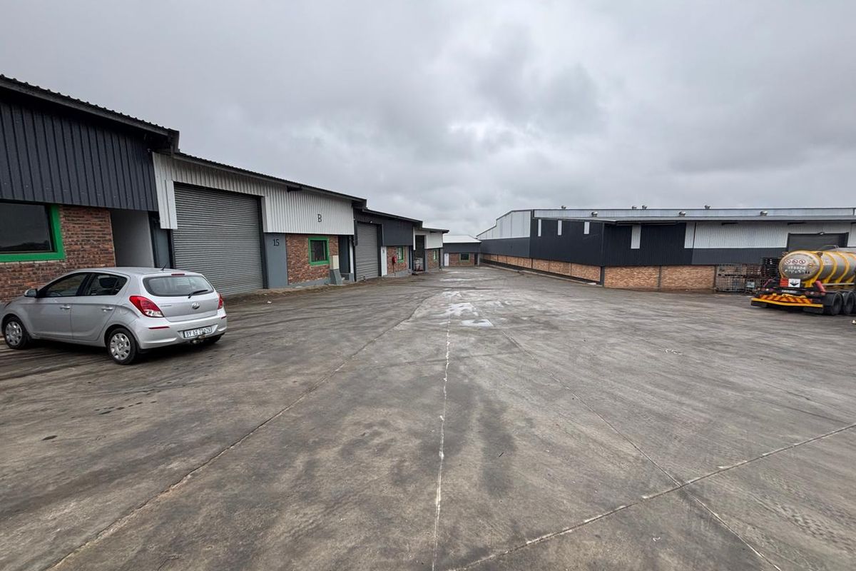 190sqm Mini-Factory to rent in Mkondeni from R9500-00 per month + Vat - Photo 3