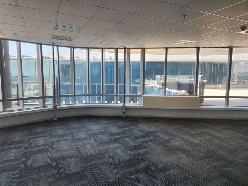 317,79 sqm Office space to let in Sandton - Photo 4