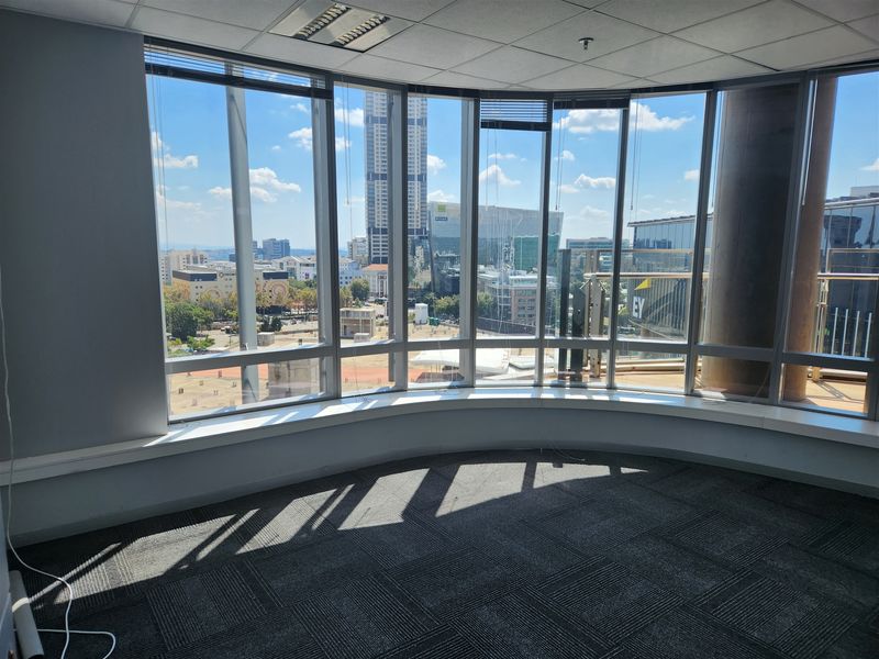 317,79 sqm Office space to let in Sandton - Photo 5