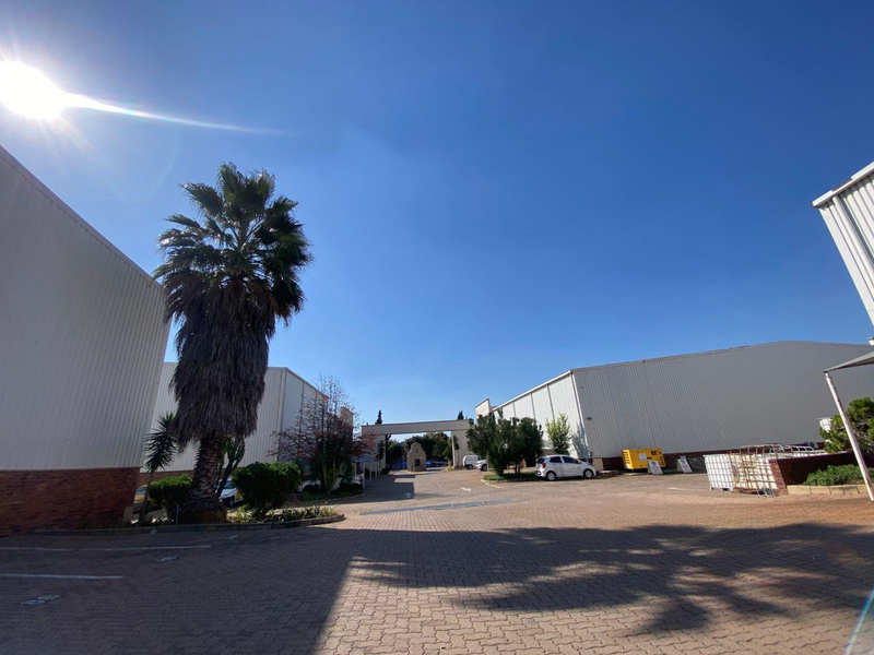 Industrial Unit To Let | 1,560m2 | Alphen Square West, Randjespark, Midrand - Photo 9