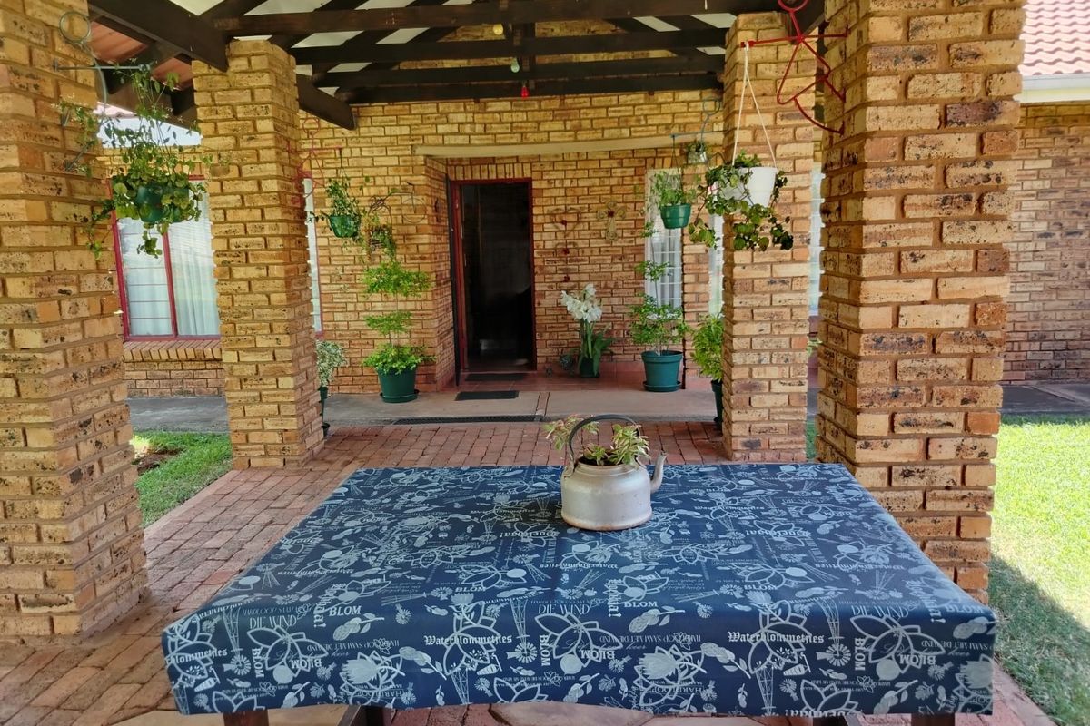 Rustenburg - Excellent 2.5ha Smallholding with Endless Opportunities - Photo 2