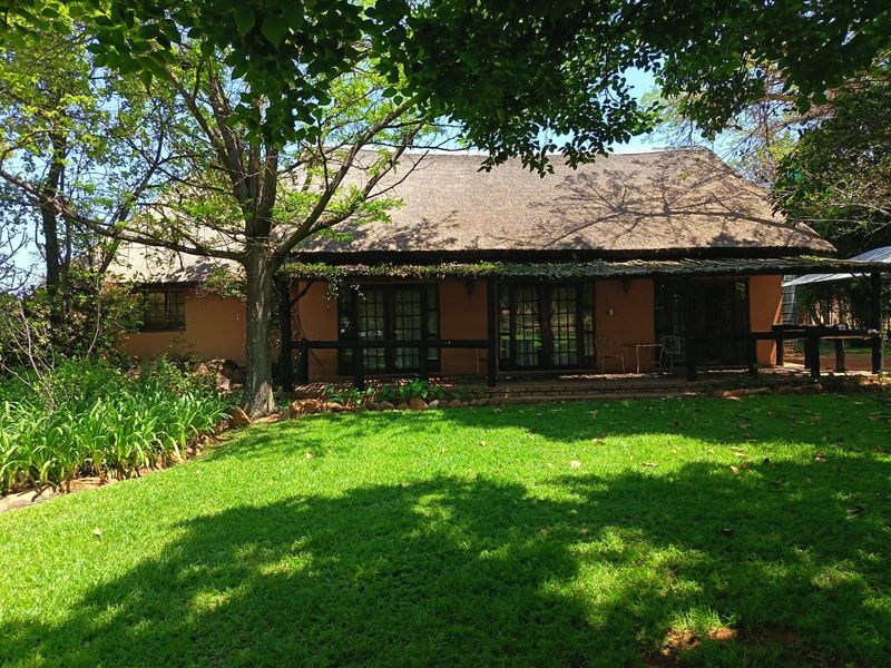 Lush 12ha Farm For Sale Near Buffelspoort – With River, Views & Rental Income - Photo 4