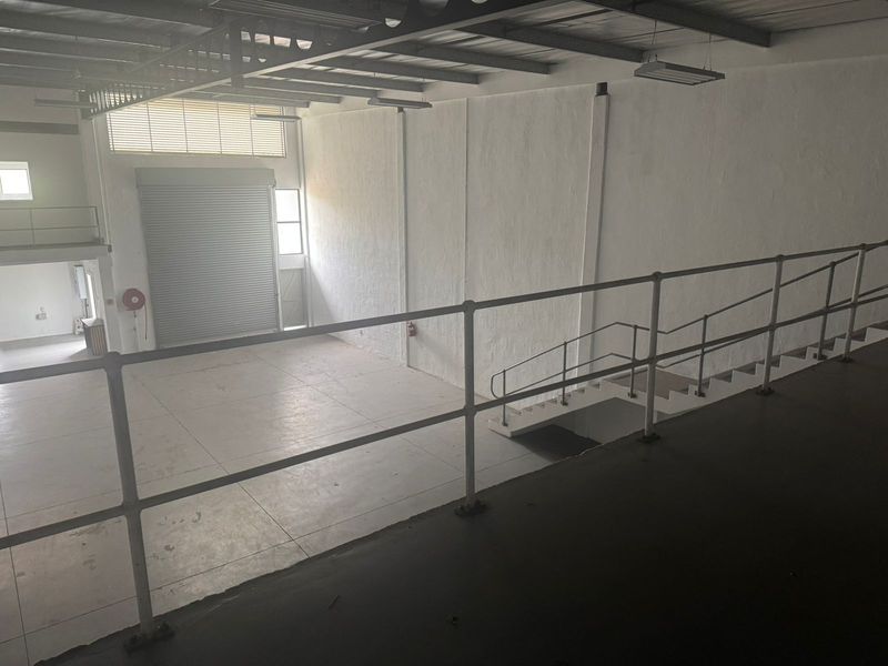 Light Industrial Warehouse To Let in Cornubia - Photo 10