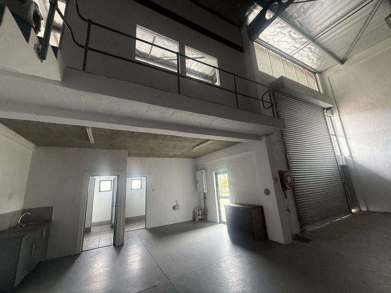 Light Industrial Warehouse To Let in Cornubia - Photo 5