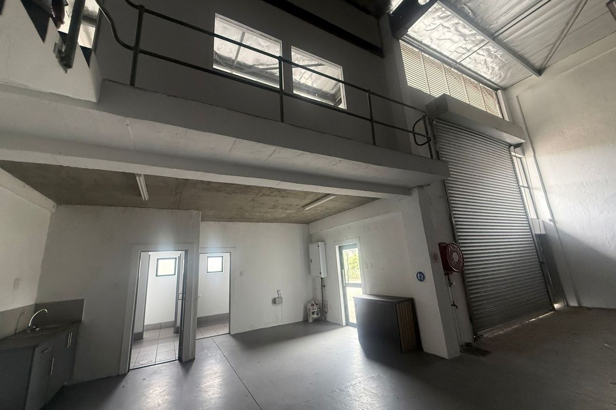 Light Industrial Warehouse To Let in Cornubia - Photo 5