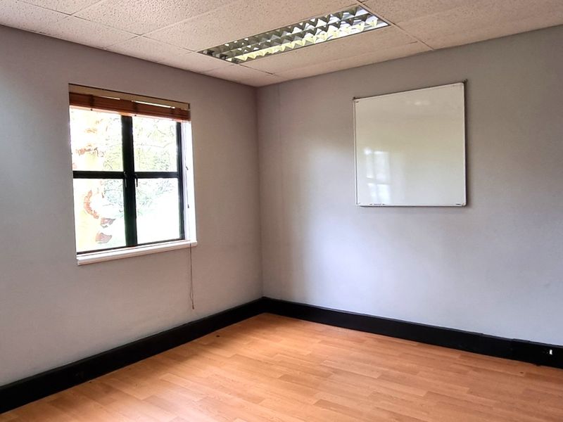 Office space to in St Andrews Office Park - Photo 5