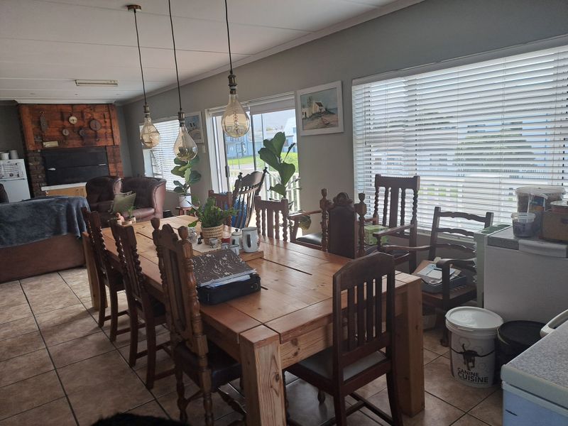 Exceptional Investment & Lifestyle Opportunity in Franskraal, Overberg. Building AND vacant stand. - Photo 6