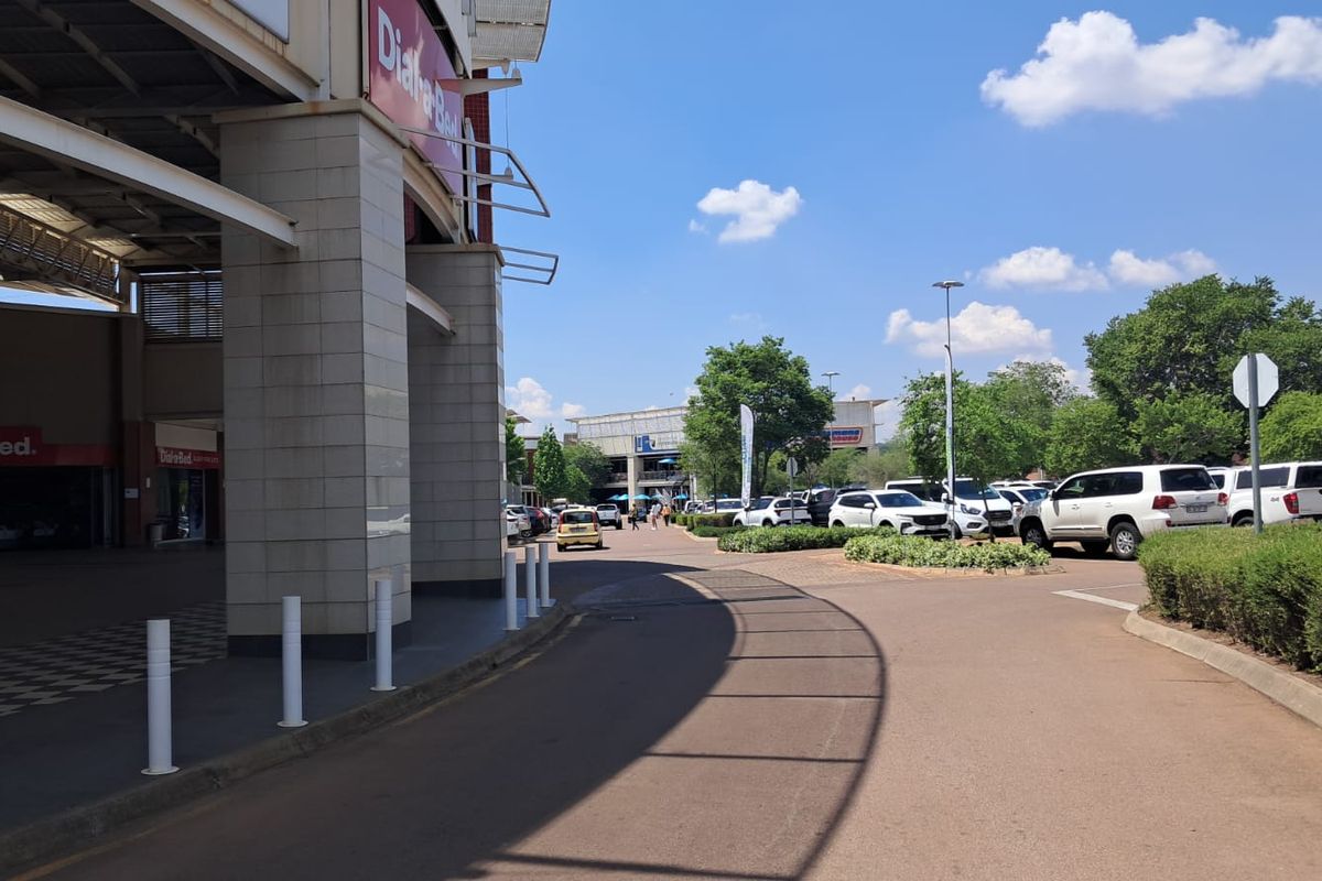 66m2 Retail space To Let in Irene - Photo 2