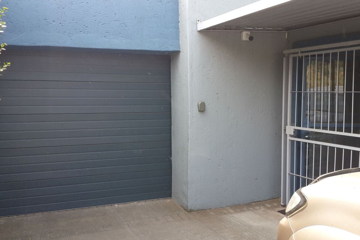 A Grade Factory building with workshops, offices, ablution facilities and kitchen. Rocky Drift Nst - Photo 4