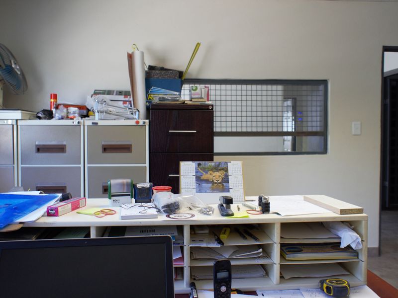 A Grade Factory building with workshops, offices, ablution facilities and kitchen. Rocky Drift Nst - Photo 8