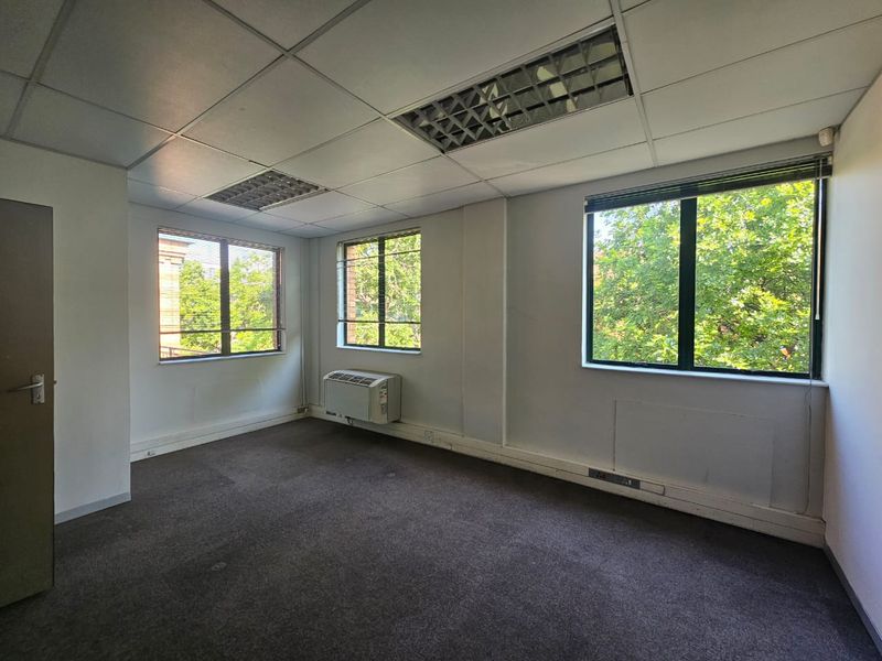 TO LET | Prime Office Space I ±435 m2 I Glen Manor Office Park, Menlyn - Photo 8