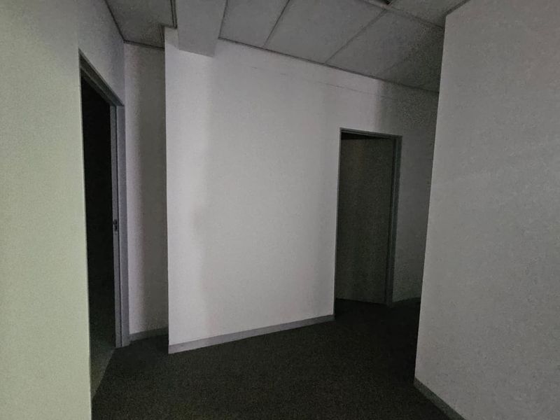 TO LET | Prime Office Space I ±435 m2 I Glen Manor Office Park, Menlyn - Photo 3