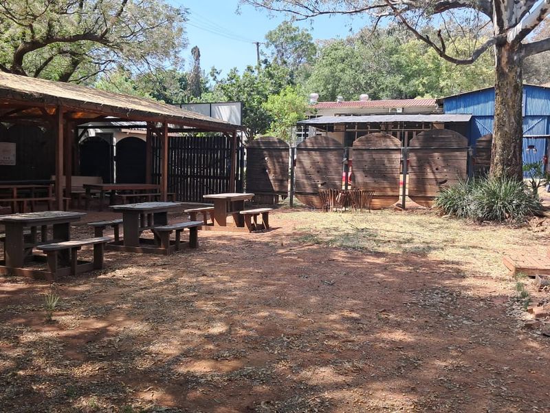 200m2 Pizza shop to Let in Doornkloof East, Irene area - Photo 9