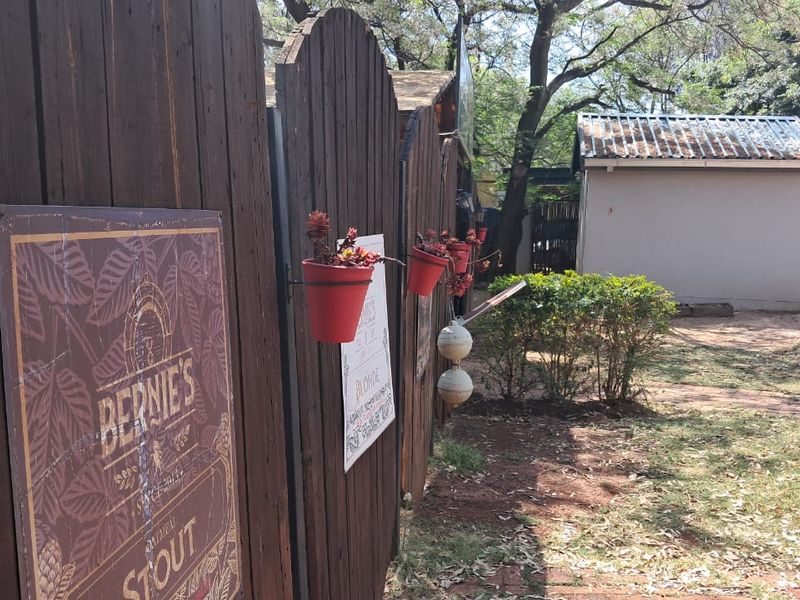 200m2 Pizza shop to Let in Doornkloof East, Irene area - Photo 8