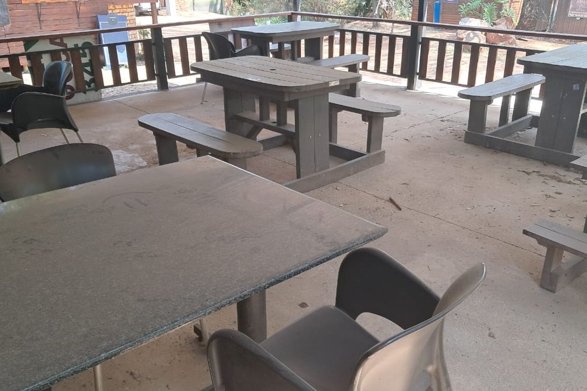 200m2 Pizza shop to Let in Doornkloof East, Irene area - Photo 5