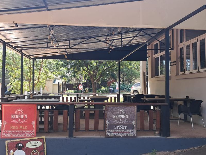 200m2 Pizza shop to Let in Doornkloof East, Irene area - Photo 4