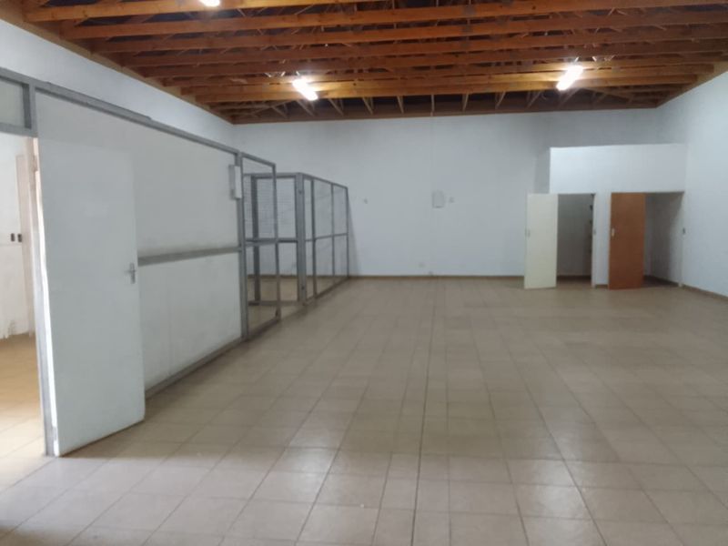 Spacious Warehouse. Ample Parking. Prime CW1 Location. - Photo 8