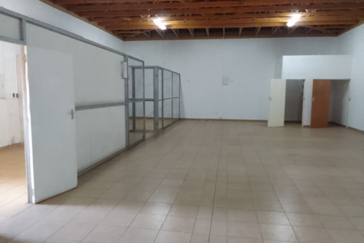 Spacious Warehouse. Ample Parking. Prime CW1 Location. - Photo 5