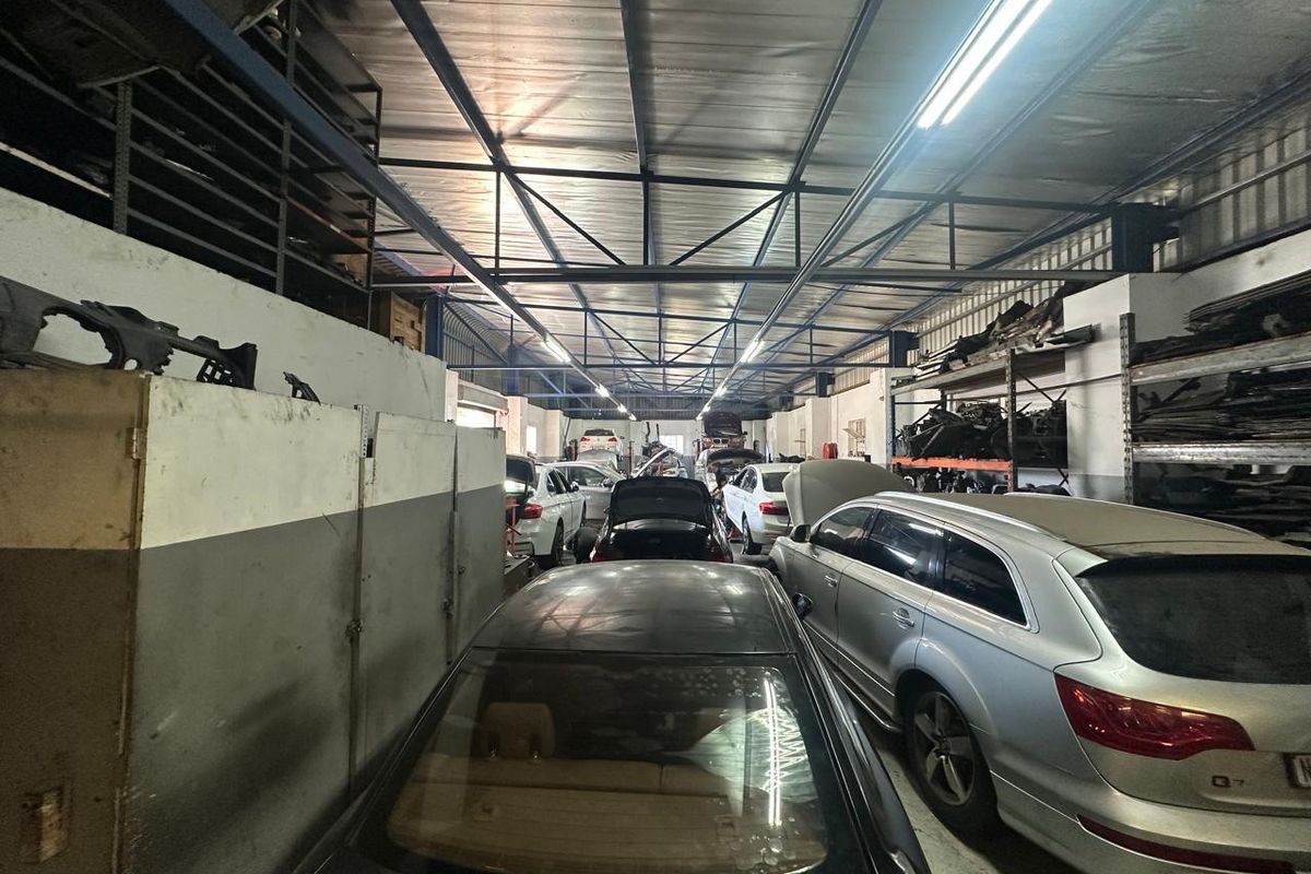 Commercial Property For Sale – North End, East London - Photo 4