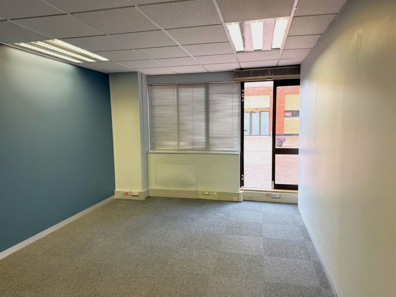 Prime Office Space in Pharos House, Westville – 330sqm Ground Floor - Photo 8