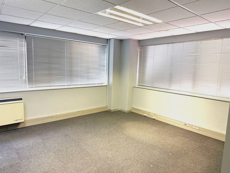 Prime Office Space in Pharos House, Westville – 330sqm Ground Floor - Photo 9
