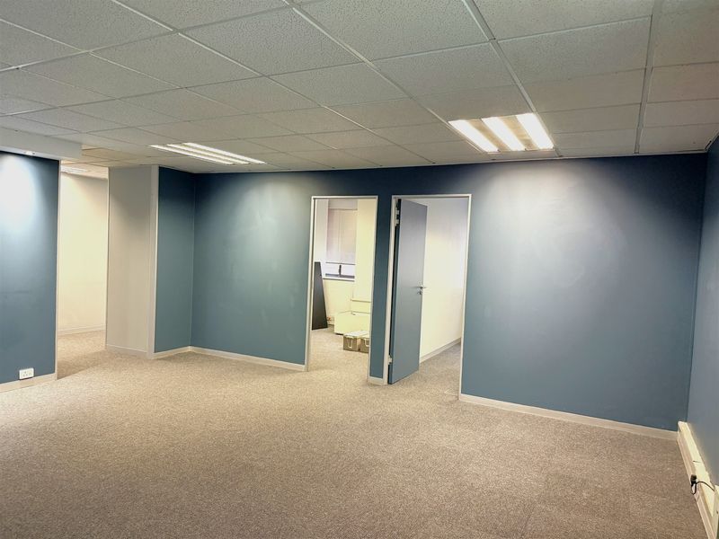 Prime Office Space in Pharos House, Westville – 330sqm Ground Floor - Photo 3