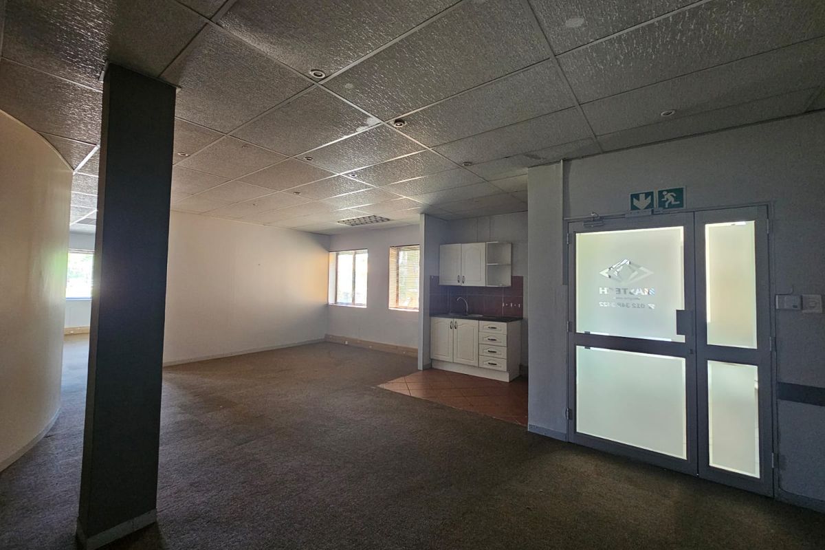 TO LET | Prime Office Space I ±192 m2 I Faerie Glen - Photo 4