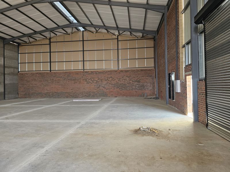 TO LET - MINI WAREHOUSE CENTURION - Photo 3
